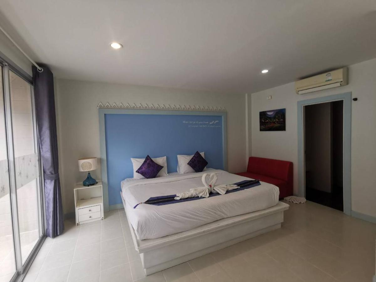Phuket Racha Kata Homestay Extérieur photo