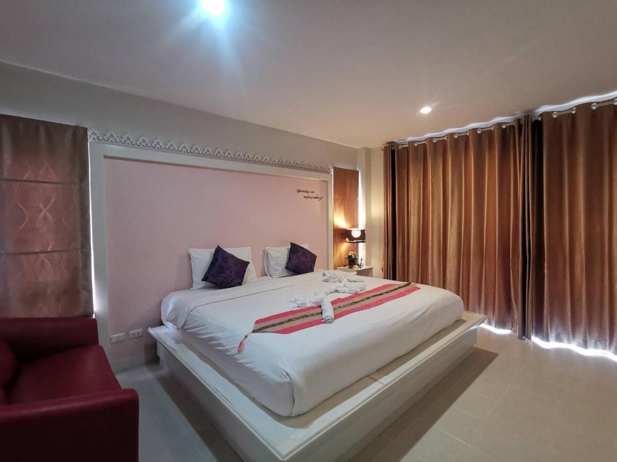 Phuket Racha Kata Homestay Extérieur photo