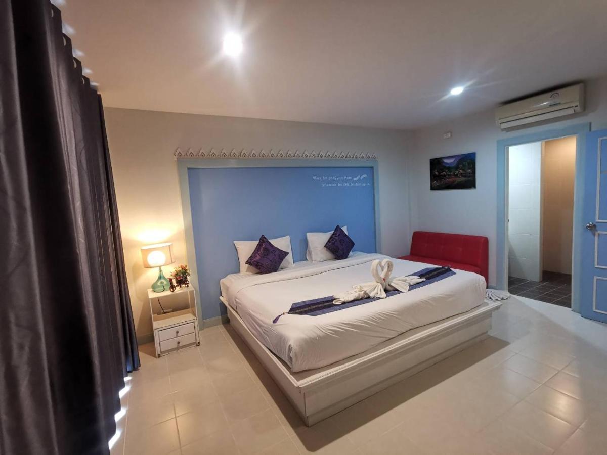 Phuket Racha Kata Homestay Extérieur photo