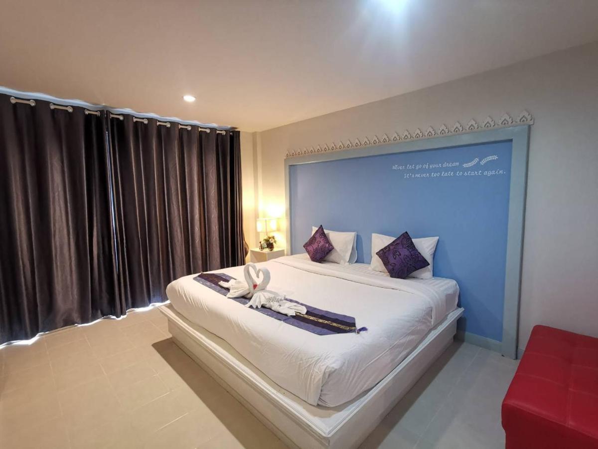 Phuket Racha Kata Homestay Extérieur photo