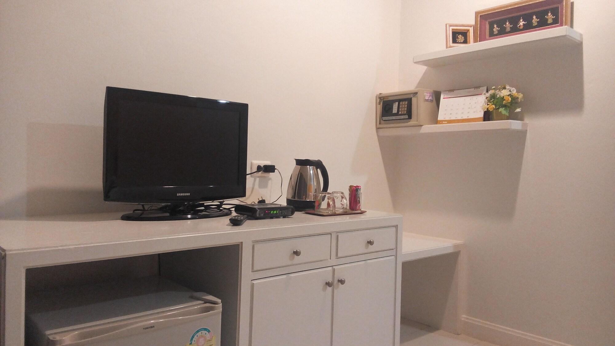Phuket Racha Kata Homestay Extérieur photo