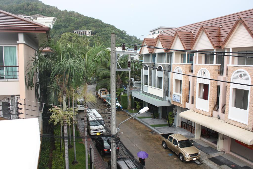 Phuket Racha Kata Homestay Extérieur photo